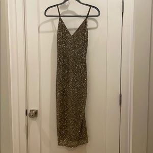 NWT Alice + Olivia fitted sequin dress